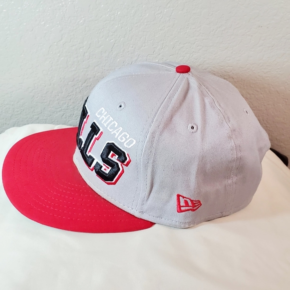 Chicago Bulls New Era Snap back Quality Embroidered Cap - Picture 8 of 12